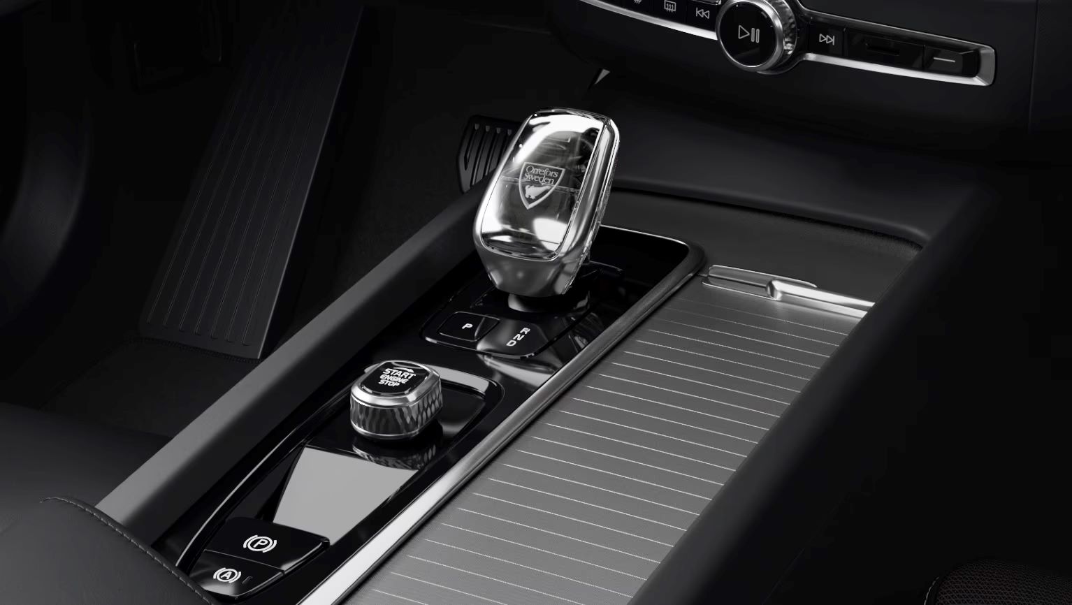 Recharge T6 AWD Plus, R-Design - GET66K